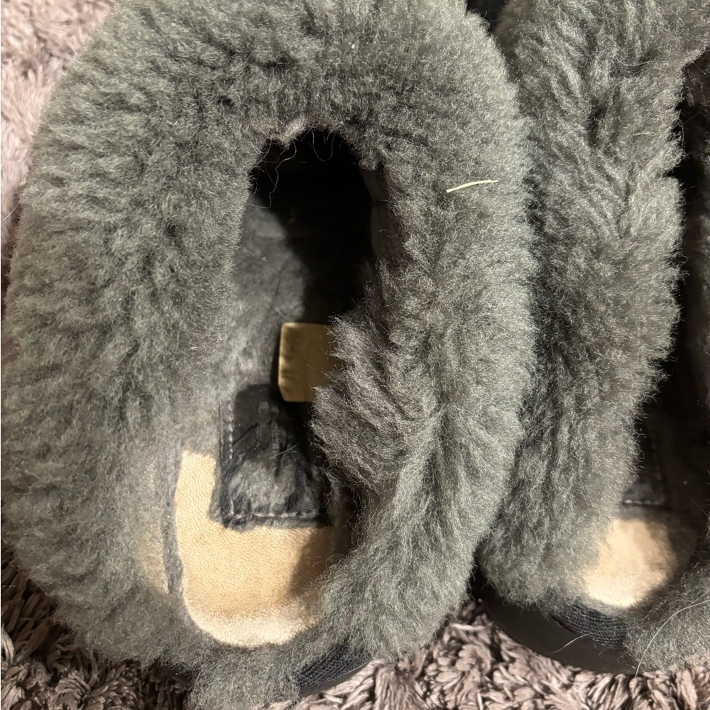 Ugg Black Grey Colored Slippers - Picture 3 of 5
